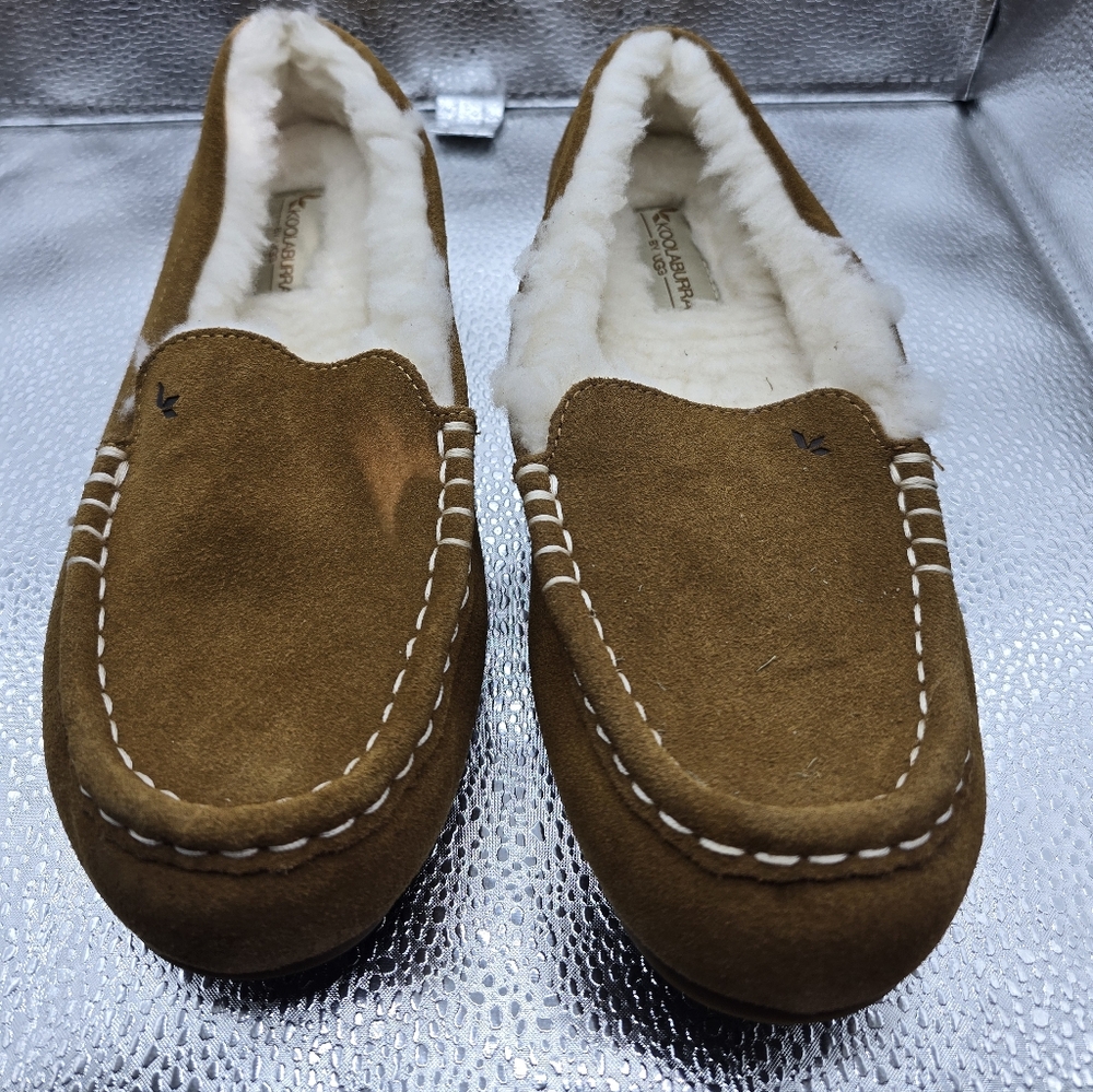 Koolaburra Brown Suede Moccasin Slippers with White Stitching plush size 8 slim